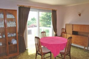 Dining room- click for photo gallery